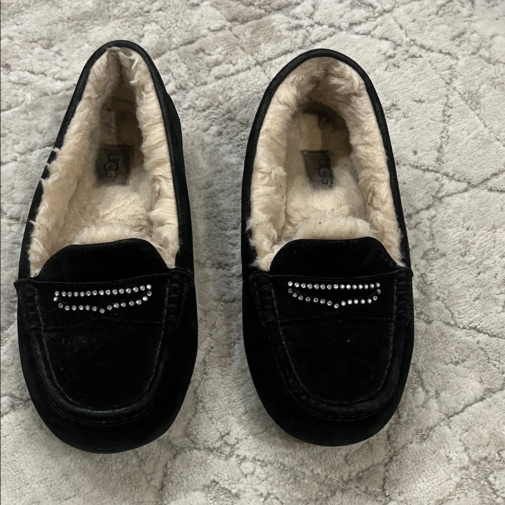 UGG Ansley Women's Black Loafer with Rhinestone Detail